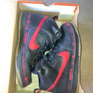 RARE Nike Dunk Hi N7 Mens Shoes Black Red Gum